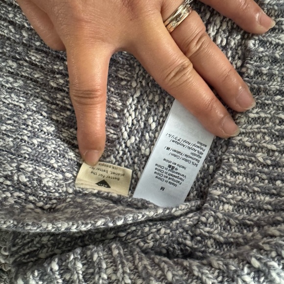 Madewell Heather Gray Crew Neck Cotton blend Sweater with buttons on the side M - Picture 9 of 9